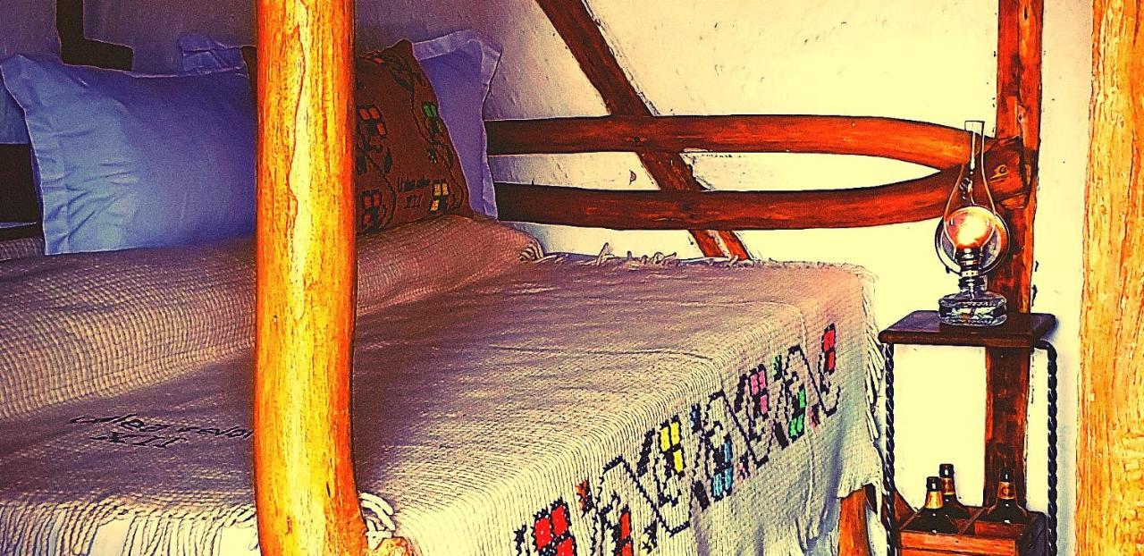 Hotel Valea Celor Doisprezece à Piriu Dobreni Extérieur photo